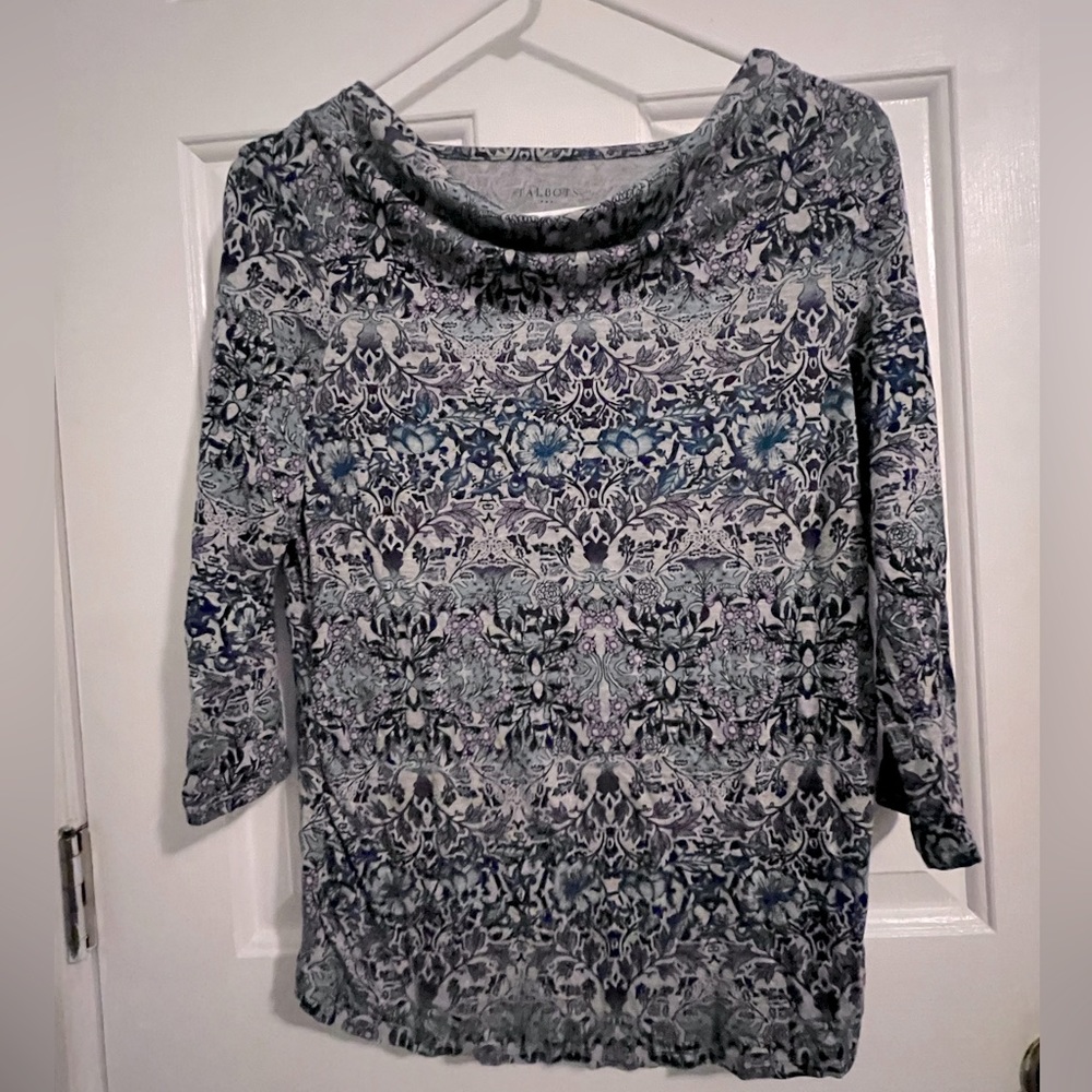 Ladies Talbots long sleeve top